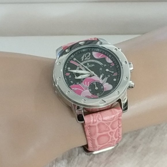 CROTON Floral Chronomaster Watch Pink Black Silver - Picture 1 of 9